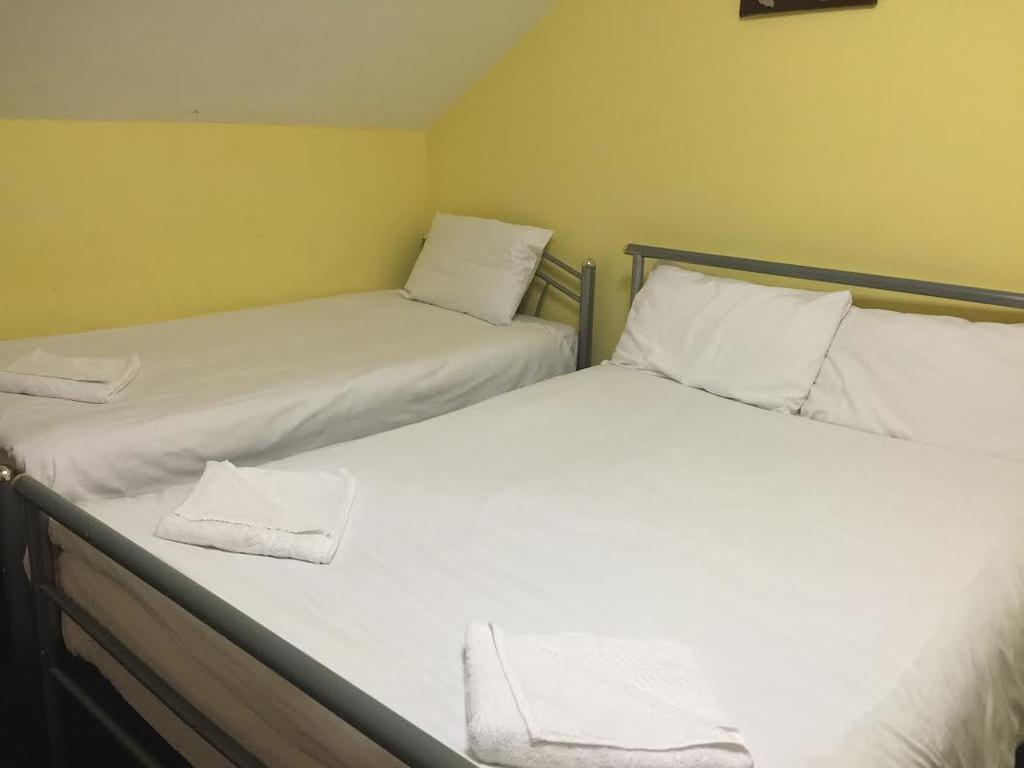 London Olympus Hotel Phòng bức ảnh