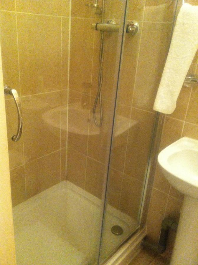 London Olympus Hotel Phòng bức ảnh